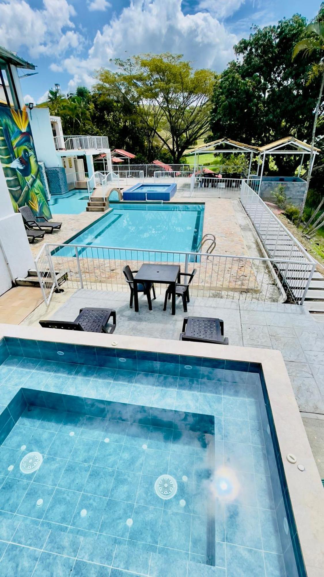 Loto Del Viento Hotell Cartago Eksteriør bilde